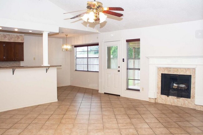 Building Photo - 9495 Landis Dr