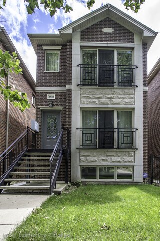 Foto del edificio - 5305 W Leland Ave
