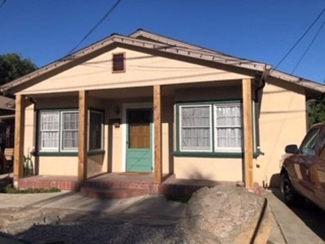 Primary Photo - Unique Old Town Clovis, 3 bedroom 1 bathro...