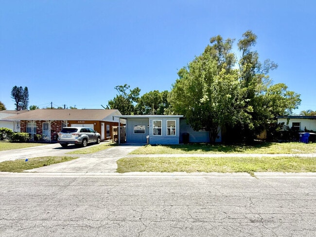 Building Photo - 4518 9th Ave S