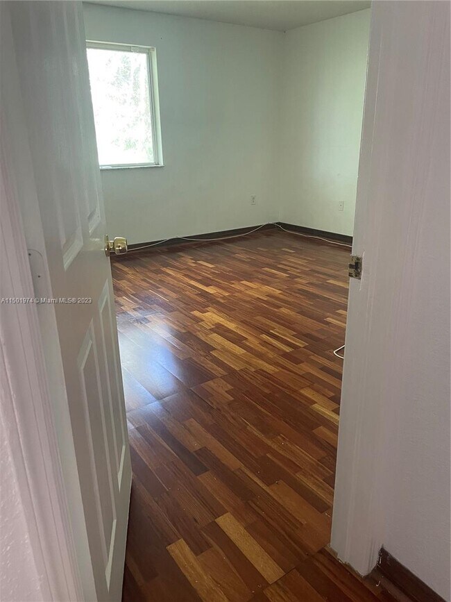 Foto del edificio - 2281 NW 136th Terrace