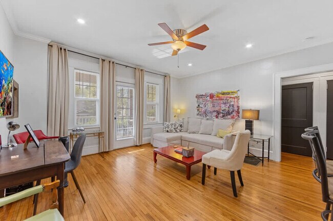 Foto del edificio - 2101 Kirkwood Ave