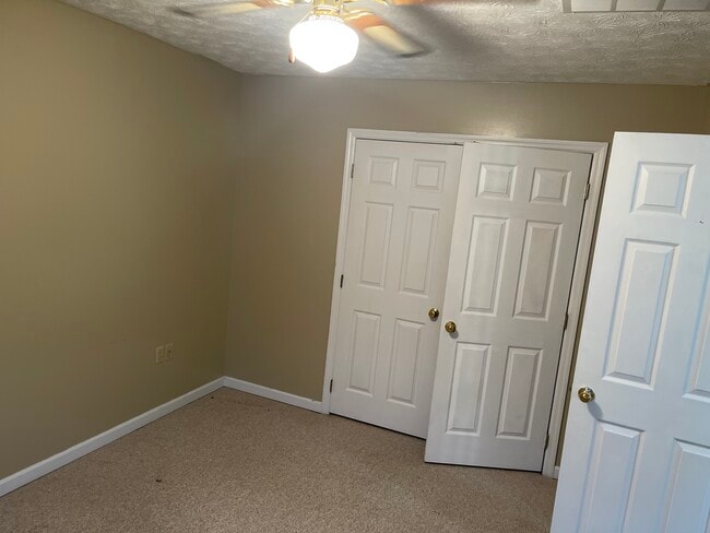 good size bedrooms - 308 W 8th St