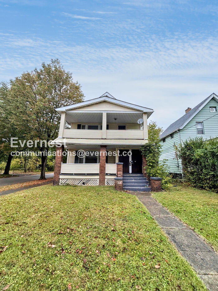 12701 Benham Ave Cleveland, OH 44105 – photo 1