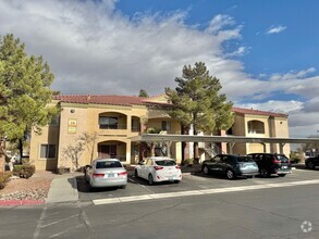 Building Photo - 7885 W Flamingo Rd