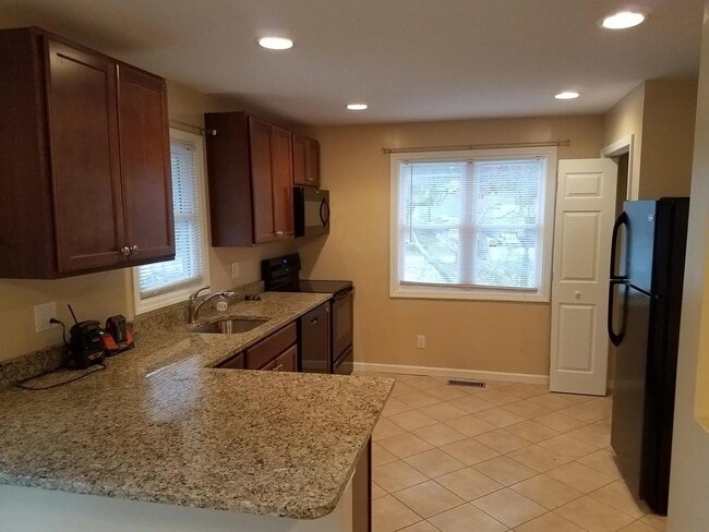 Photo - 1821 Beech St SE (Knoxville, TN) House