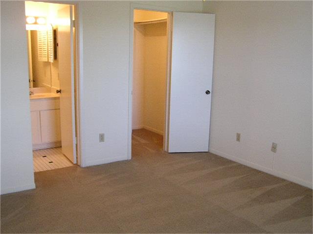 Foto del edificio - 9101 Country Creek Dr