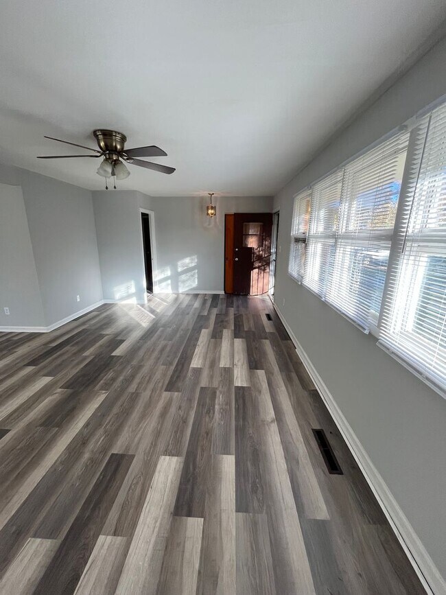Foto del edificio - 3 Bedroom in Whitehall