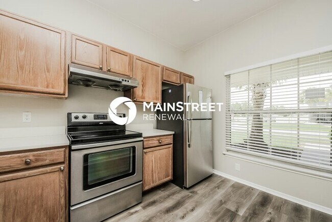 Foto del edificio - 4 Bedroom Pet-Friendly Home in ORLANDO, FL...