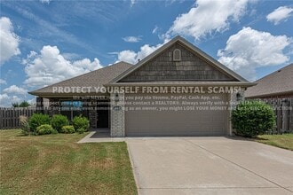 Building Photo - 4564 W Wales Dr