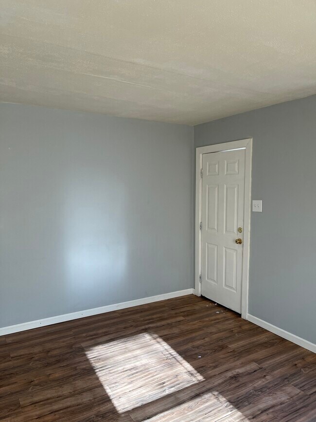 606 N Moreland Ave, Indianapolis, IN 46222 House Rental in