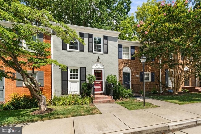 Building Photo - 6627 Burlington Pl