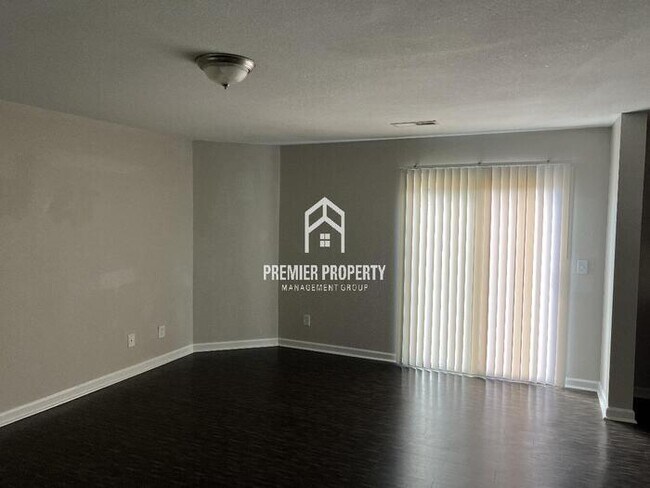 Building Photo - 213 Whitestone Dr NE