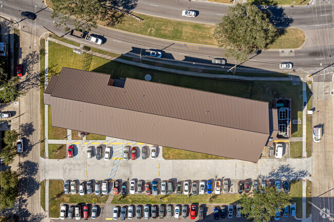 Aerial Photo - Metairie Manor