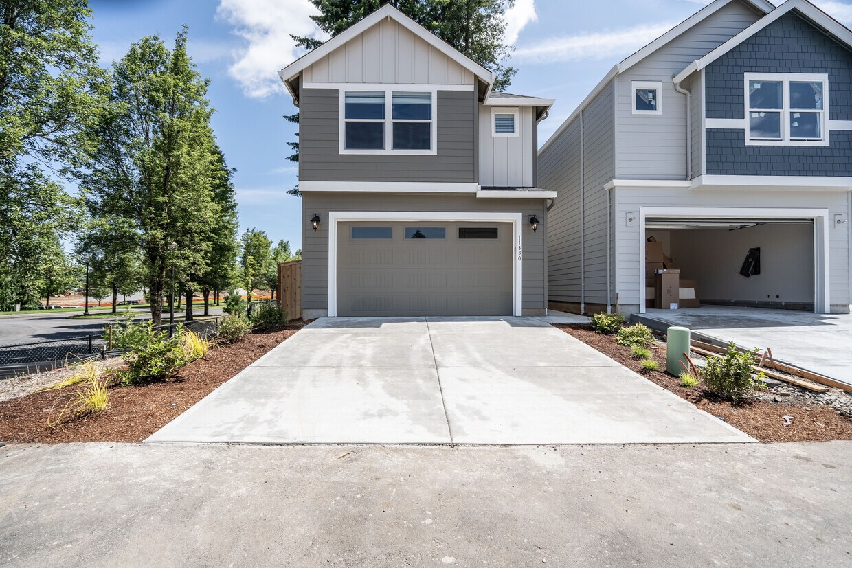 Foto principal - 11330 NE 25th Street