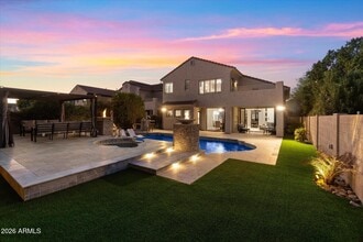 Building Photo - 7685 E Via Del Sol Dr
