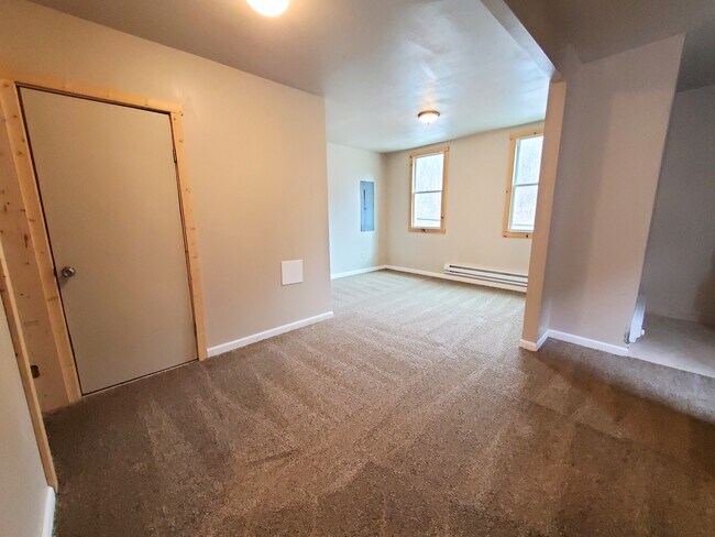 Building Photo - 1257 Chartiers Ave