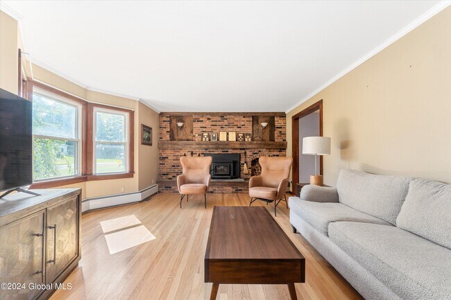 Foto del edificio - 437 N Rd