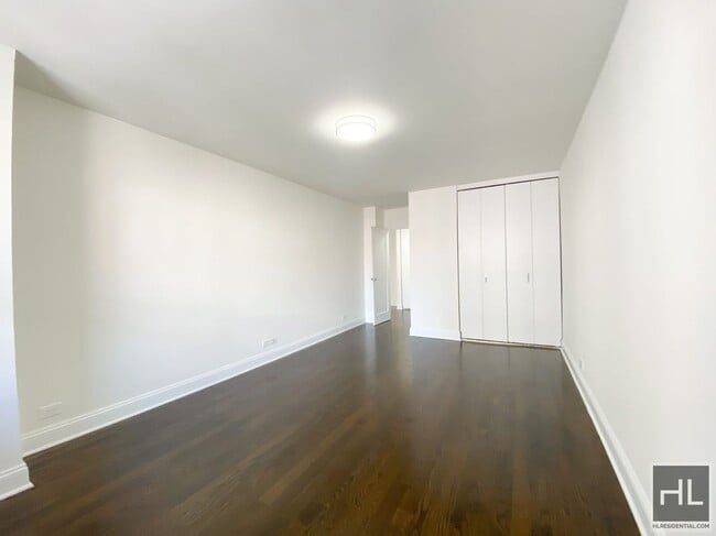 Building Photo - East 82nd Street