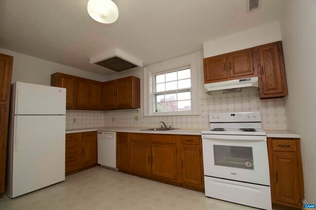 Foto del edificio - 325 Chestnut Ave