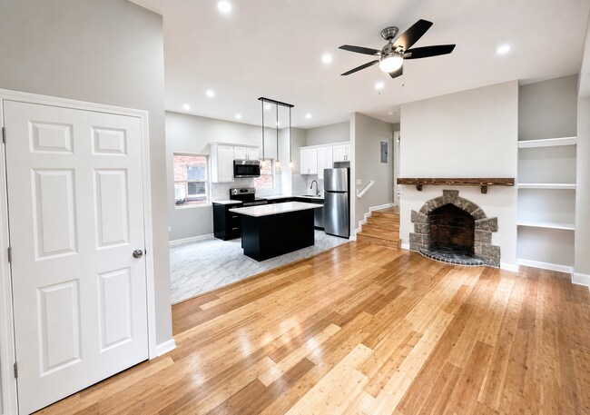 Building Photo - 3839 Beechwood Blvd