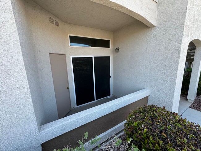 Building Photo - Green Valley: Spacious 3/2 Condo in Gated Community, with Pool/Spa, Fitness Center