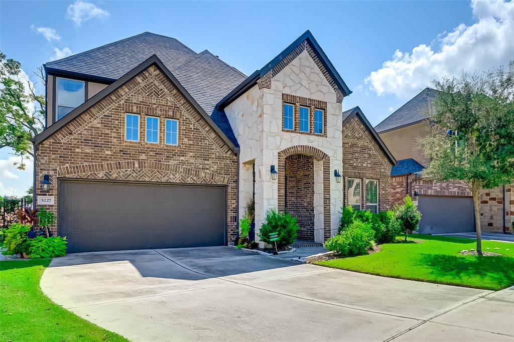 Foto principal - 5227 Pickford Grove Ln