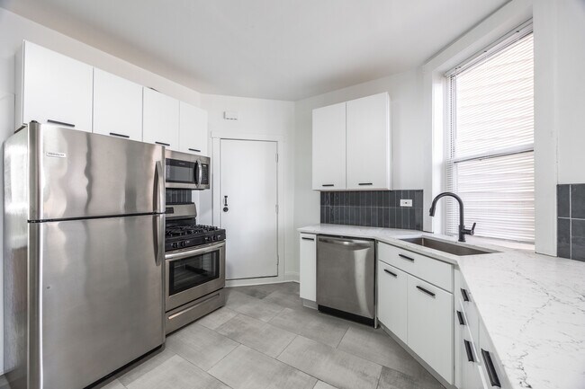 Foto del edificio - 1841 N Kedzie Ave