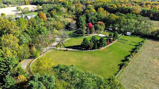 Foto del edificio - 6271 N 525 W