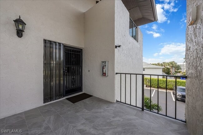 Building Photo - 1400 Blue Point Ave