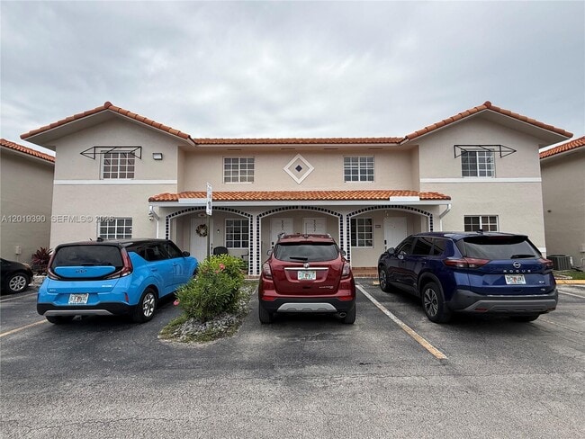 Building Photo - 10101 W Okeechobee Rd