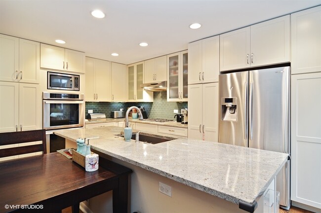 Foto del edificio - 3012 N Waterloo Ct
