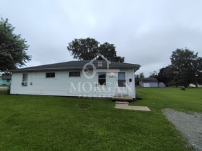 Building Photo - 1326 1/2 E 35th St