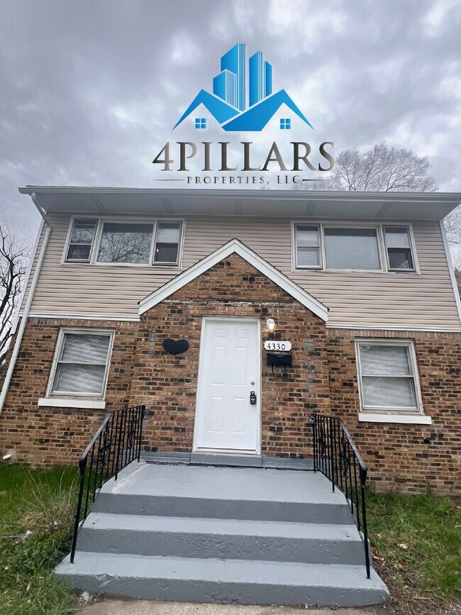 Foto del edificio - "Spacious 4-Bed, 2-Bath Gem on Kentucky Street – 2,178 Sq. Ft. of Comfort!"
