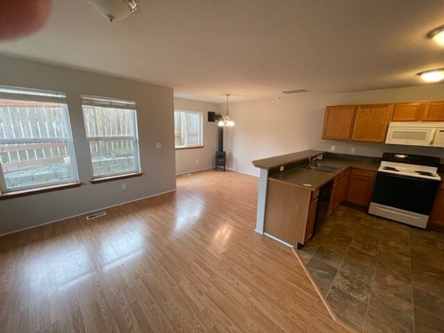 Foto del edificio - 4801 Bowwood Cir NE