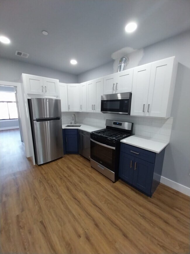 Foto del edificio - 708 N 42nd St