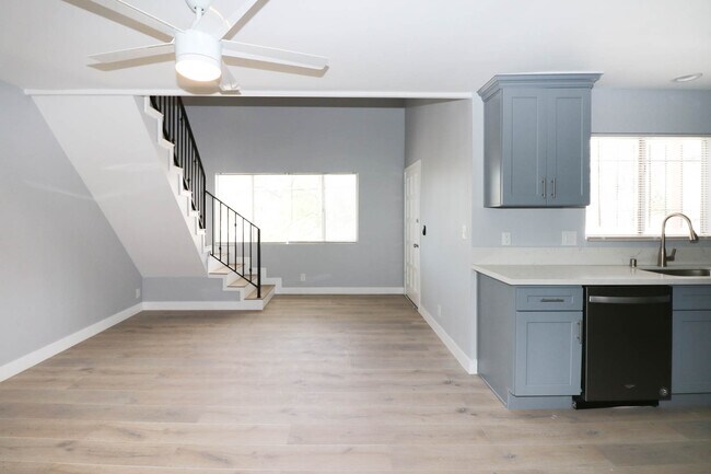 Foto del edificio - 2103 E 6th St