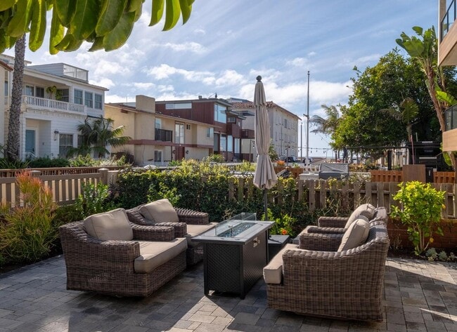 Foto del edificio - 63 9th Ct