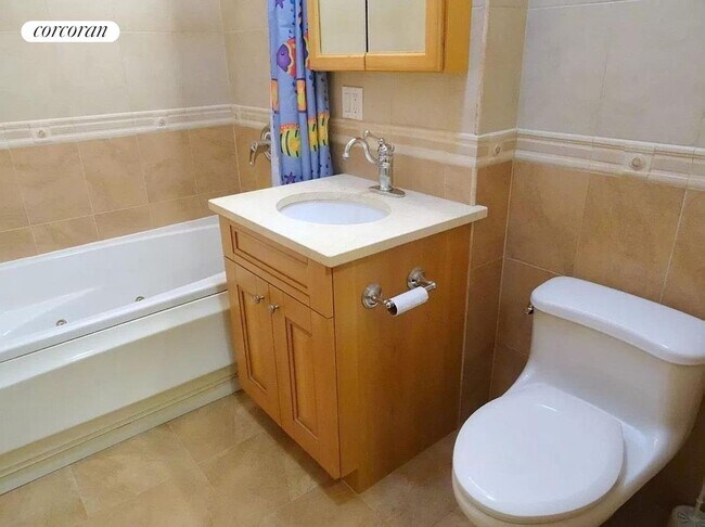 Foto del edificio - 852 E 7th St