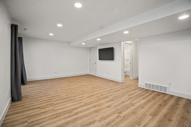 Foto del edificio - 967 W Coral Charm Wy