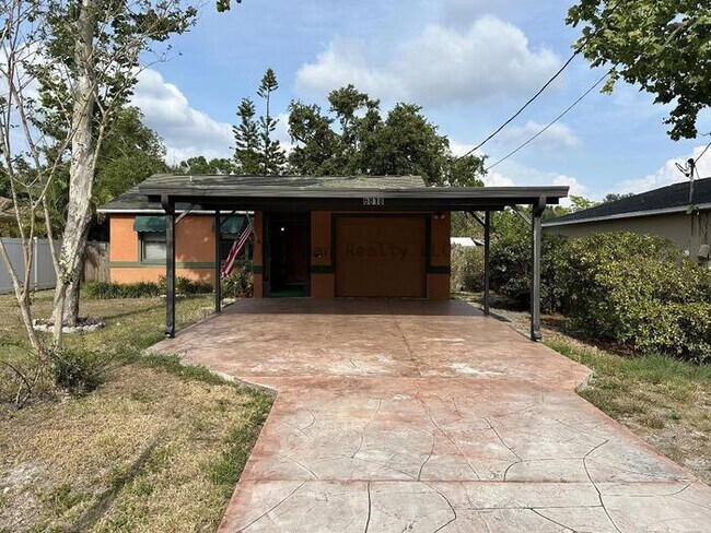 Foto del edificio - Updated 3-Bedroom Pool Home in Prime South...