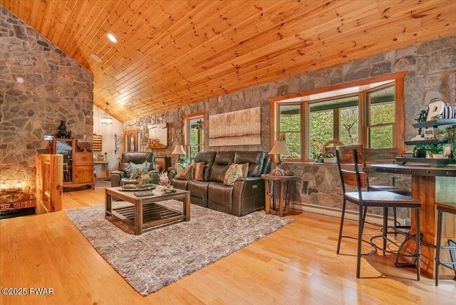 Building Photo - 134 Split Rock Rd