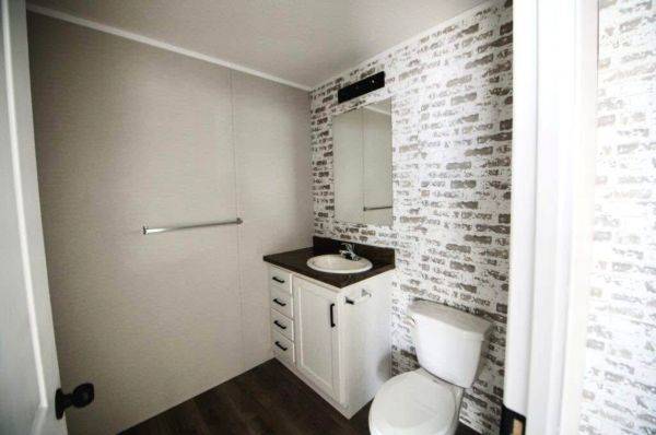 Foto del edificio - 23 Sundale Trailer Ct