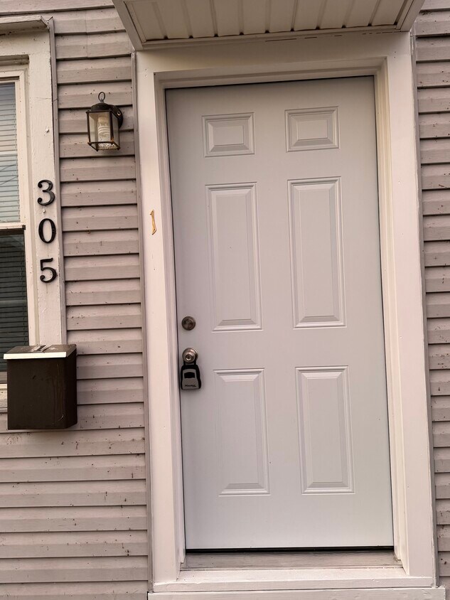Foto principal - 305 4th Ave