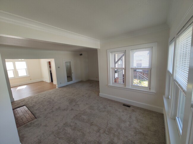 Foto del edificio - 712 4th St NW