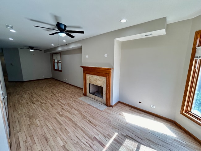 Foto del edificio - 5331 S Calumet Ave