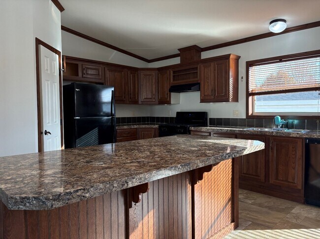 Foto del edificio - 2461 Sunset Dr