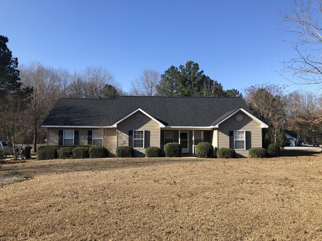 Primary Photo - 715 Ogeechee Dr E