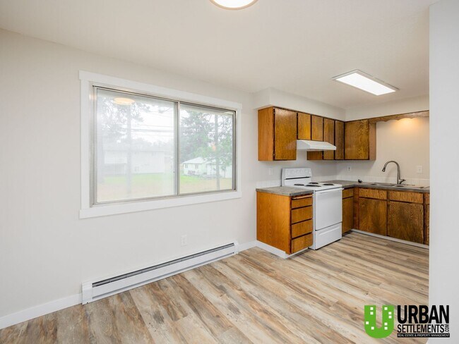 Building Photo - Great opportunity for duplex in Cheney