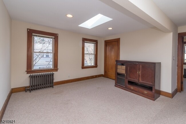 Building Photo - 81 Savoy Pl